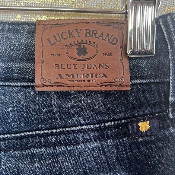 Lucky BRAND Dark Blue Wash Lolita Boot Mid-Rise Bootcut Jean Size 6/28 - Picture 11 of 16